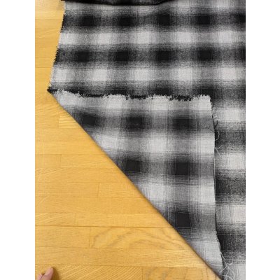 画像3: 生地： オンブレチェック柄ウールライクポリストレッチ（白／黒）