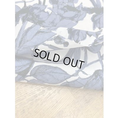 画像4: 生地：ポリエステル100％花柄（グレーネイビー）