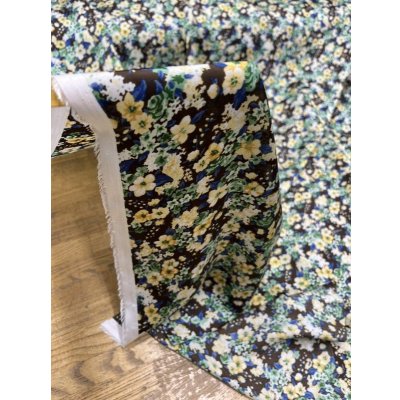 画像7: 生地：ダブル幅ポリエステル100％花柄プリント（茶／黄色）