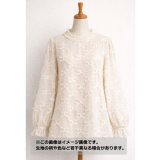 生地：ポリエステル100％ シフォンリボン装飾（生成り）