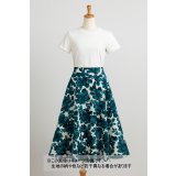 生地：花柄膨れ織り（白地×ブルー）