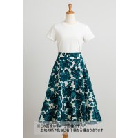 生地：花柄膨れ織り（白地×ブルー）