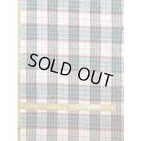 生地：チェック織り柄（緑赤）