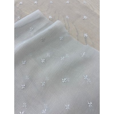 画像4: 生地：ポリエステルボイル刺繍（グレージュ）