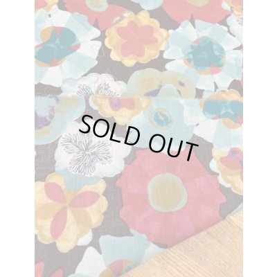 画像4: 生地：フラワー柄綿レーヨン（茶／赤）