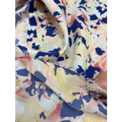 画像4: 生地：花柄ポリストレッチ生地 （クリーム）