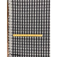生地：チェック柄ジャガード（グレー／紺）