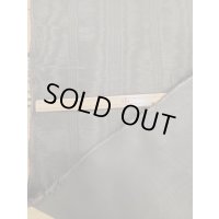 生地：綿モアレ（カーキ）