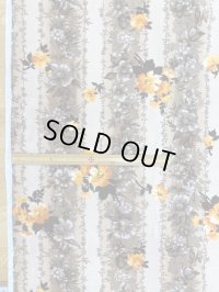 生地：花柄ストライプコットン（ベージュ）