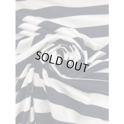 画像6: 生地：ボーダー柄ニット（白／黒）