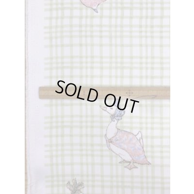 画像2: 生地：ピーターラビットチェック柄防炎コーティングポリ（緑色）