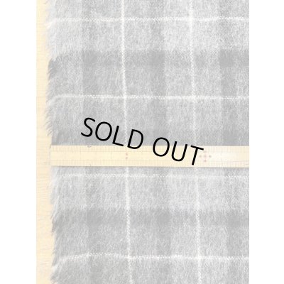 画像2: 生地：ウールポリ混チェック柄ウールシャギー（グレー／黒）