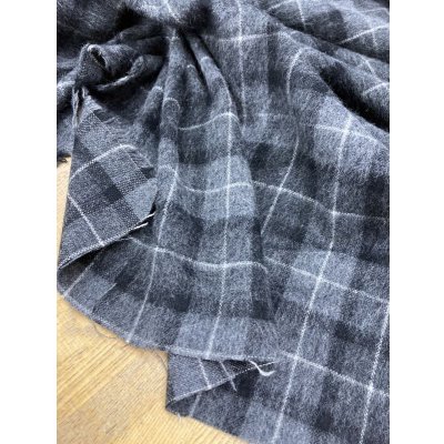 画像6: 生地:ウールポリ混チェック柄ウールシャギー(グレー/黒)