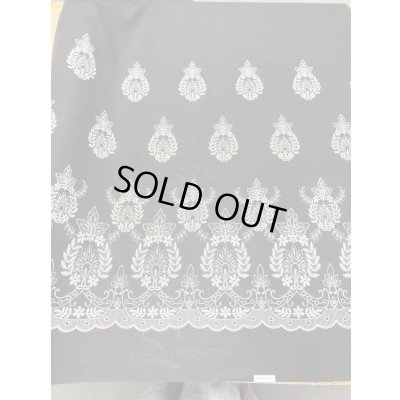 画像9: 生地：片耳スカラップ 刺しゅう風プリント綿（黒／白）