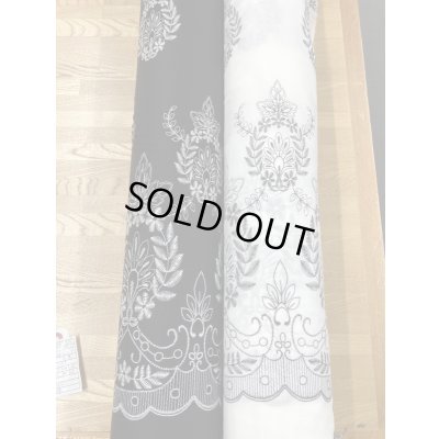 画像10: 生地：片耳スカラップ 刺しゅう風プリント綿（黒／白）