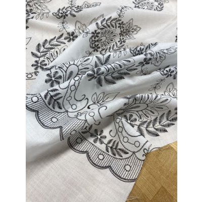 画像6: 生地:片耳スカラップ 刺しゅう風プリント綿(白/黒)