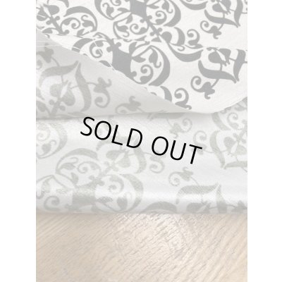 画像4: 生地：ポリエステルプリント（グレージュ／黒）