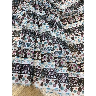 画像5: 生地：花柄ボーダー模様ポリエステルプリント（べージュ／茶）