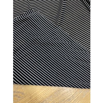 画像3: 生地:細ボーダー薄手ニット(黒/白)