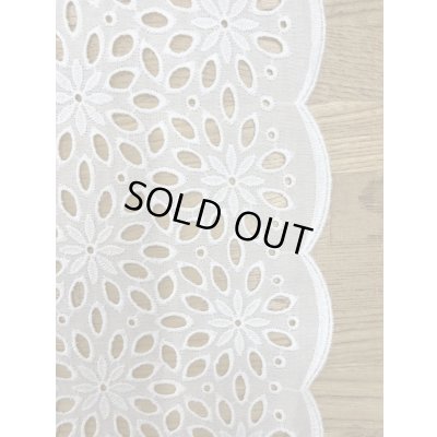 画像3: 生地：綿花柄両耳スカラップ刺繍レース（白）