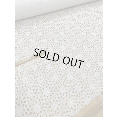 画像8: 生地：綿花柄両耳スカラップ刺繍レース（白）