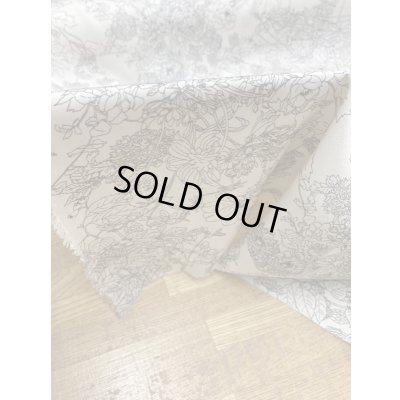 画像7: 生地：花柄プリントシルク調ポリエステル（クリーム／黒）