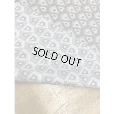 画像5: 生地：綿100％スクエア柄ジャガード（ベージュ／茶）