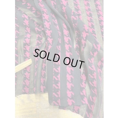 画像5: 生地：ダブル幅シフォン千鳥格子柄フロッキー加工（ピンク／黒）