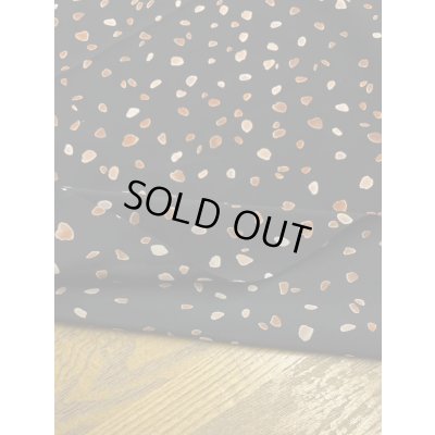 画像4: 生地：ポリエステル100％ツブツブプリント（黒／茶）