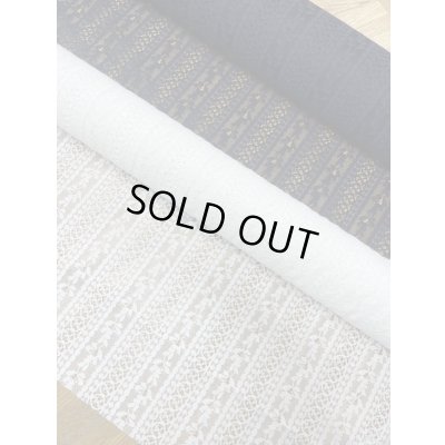 画像7: 生地：ポリ100％花柄ボーダーレース（オフ白）