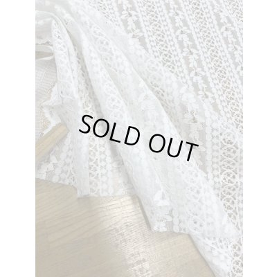 画像5: 生地：ポリ100％花柄ボーダーレース（オフ白）