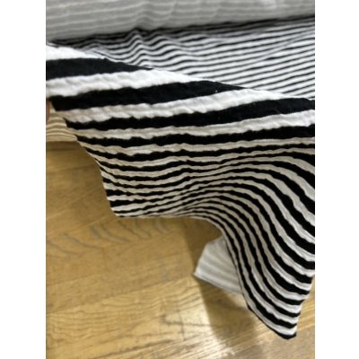 画像7: 生地:綿ポリエステルボーダー柄ニット(白/黒)