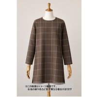 生地：ウールナイロンポリウレタン 格子柄（茶／白）