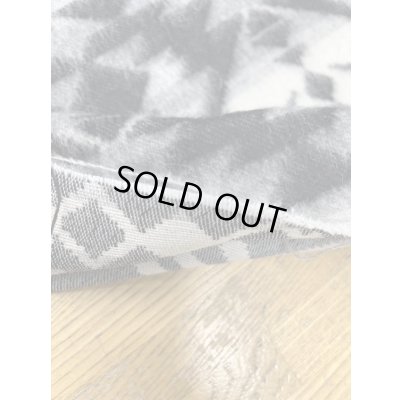 画像4: 生地：ネイティブ柄ウールシャギー（グレー系）