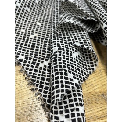 画像7: 生地:ポリエステル100%ちりめん風プリント(生成/茶)