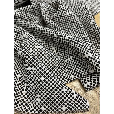 画像8: 生地:ポリエステル100%ちりめん風プリント(生成/茶)