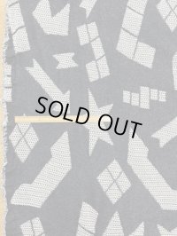 生地：綿100％ジャガード織りニット（黒）