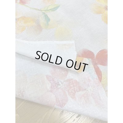 画像3: 生地：綿100％BIGフラワー柄プリント（薄グレー）