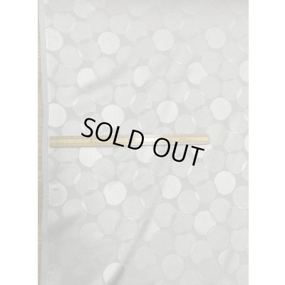 画像1: 生地：ポリストレッチサテンジャガード織り（グレージュ）