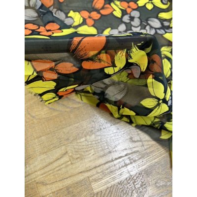 画像7: 生地：ポリエステル100％楊柳フラワープリント（黒／黄色）