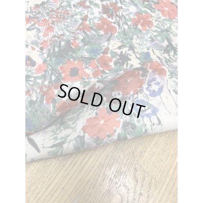 画像4: 生地：ポリエステル100％花柄プリント（ベージュ／赤）