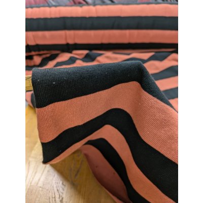画像6: 生地：綿100％厚手太ボーダー柄天竺ニット（コーラル／黒）
