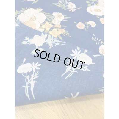 画像3: 生地：綿100％フラワー柄コットンブロード（明るい紺）
