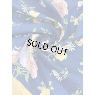 画像6: 生地：綿100％フラワー柄コットンブロード（明るい紺）