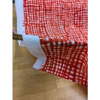 画像4: 生地：手書き風チェック柄ポリプリント（白／朱赤）