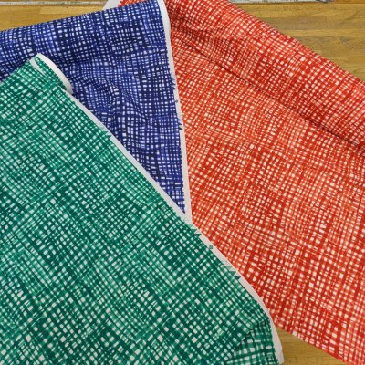 画像7: 生地：手書き風チェック柄ポリプリント（白／朱赤）