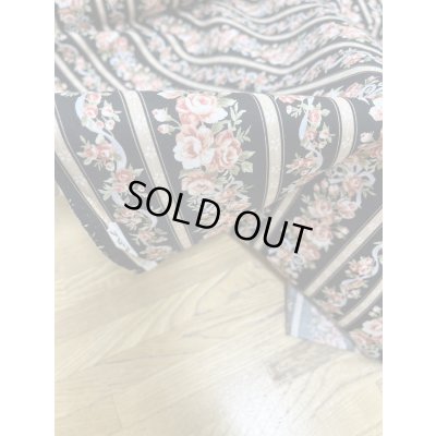 画像8: 生地：綿100％花・ストライプ柄プリントシーチング（黒地）