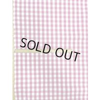 生地：綿100％ギンガムチェック柄プリントブロード（白×ピンク）