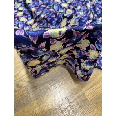 画像8: 生地：ポリエステル100％フルーツ柄プリント生地（紺地）