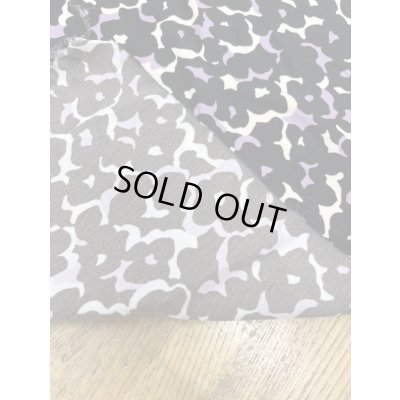 画像3: 生地：ポリエステル100％ダブル幅プリント生地（黒地）